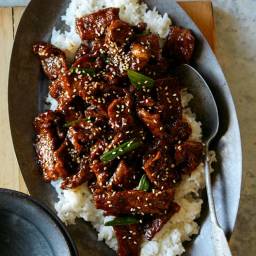 Mongolian Beef Over Steamed Rice