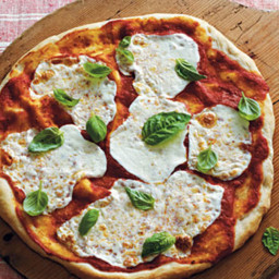 mozzarella-and-basil-pizza-80d7e5-03db16914c9cb905c3669fc0.jpg
