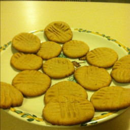 mrs-fields-peanut-butter-cookies-9.jpg