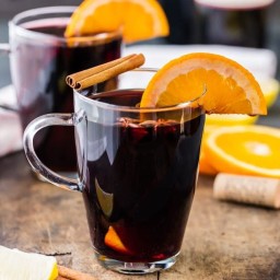 Mulled Wine Recipe {Holiday Spiced Wine}