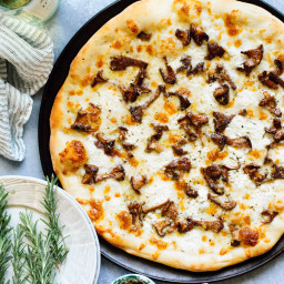 Mushroom and Goat Cheese Pizza Recipe