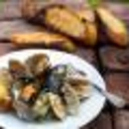 Mussels and Clams with White Wine and Grilled Bread