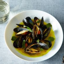 Mussels with Spices, Ginger, Lemongrass and Coriander