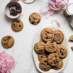 My Favorite Cozy Chocolate Chip Cookies