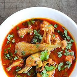 Naatukodi pulusu - country chicken curry Andhra style recipe