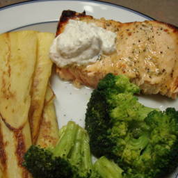 Nautico's Baked/Broiled Salmon with Dill Sauce