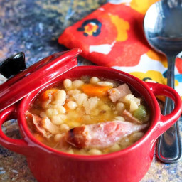 Navy Bean And Ham Soup (in a crock-pot)