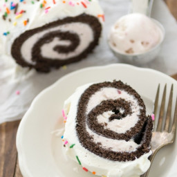 {Neapolitan} Ice Cream Cake Roll