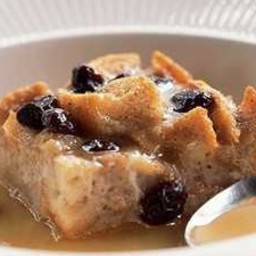 new-orleans-bread-pudding-with-bourbon-sauce-2440841.jpg