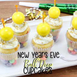 New Year’s Ball Drop Cupcakes