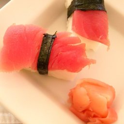 Nigiri Sushi (Tuna)