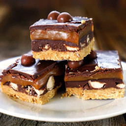 no-bake-caramel-chocolate-cookie-bars-2129676.jpg