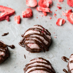 No-Bake Chocolate Dipped Strawberry Macaroons (Gluten-Free, Paleo + Vegan)