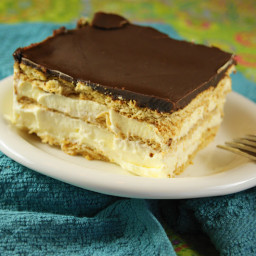 No-Bake Chocolate Eclair Dessert