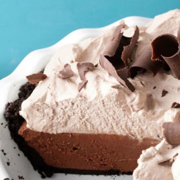 No-Bake Chocolate Mousse Pie