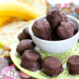 no-bake-peanut-butter-banana-and-dark-chocolate-bites-1182303.jpg