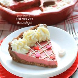 No-Bake Red Velvet Cheesecake Pie