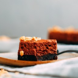 No-Bake Vegan Chocolate Mousse Brownies