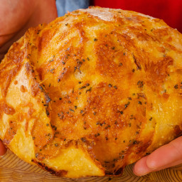 No Knead Market Style Cheese and Herb Bread
