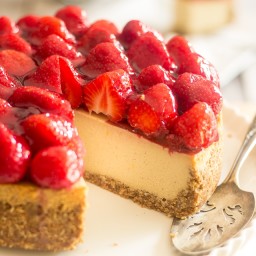 Non-Dairy & Paleo Strawberry Cheesecake