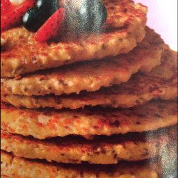 Oat Pancakes With Berries