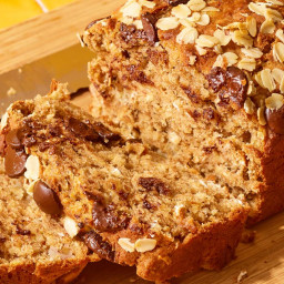 Oatmeal Banana Bread Is the Recipe Mashup We've All Been Waiting For