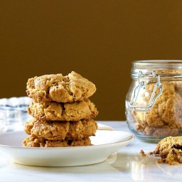 oatmeal-chocolate-chip-cookies-with-toasted-coconut-2242071.jpg