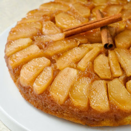 Old Fashioned Apple Upside Down Cake