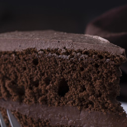 Old-Fashioned Chocolate Cake with Cocoa Frosting