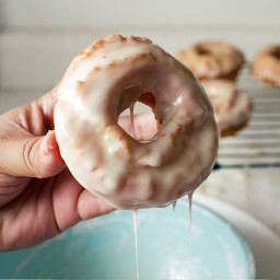 Old Fashioned Sour Cream Doughnuts : An Exercise in Experimentation