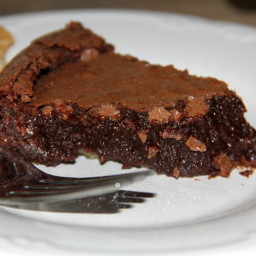 Old-fashioned Fudge Pie - Easy and Amazing!