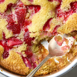 Old-Fashioned Strawberry Spoon Cake
