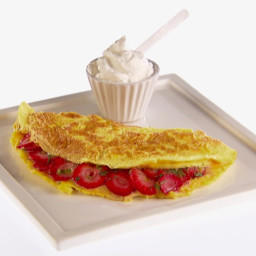 Omelet with Strawberries