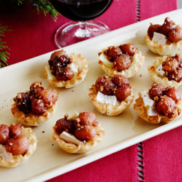 one-bite-baked-brie-with-grape-pecan-compote-1345665.jpg