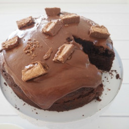 one-bowl-chocolate-mars-bar-cake-1652328.jpg