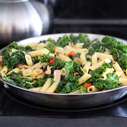 One Pan and quot;Sausage and quot; and Kale Pasta Recipe