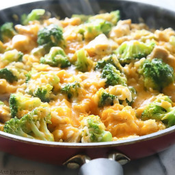 One-Pan Cheesy Chicken, Broccoli, and Rice Dinner Skillet Recipe