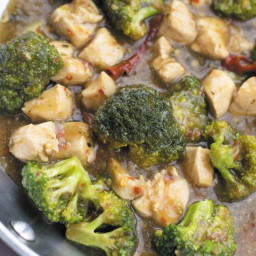 One Pan Chicken and Broccoli in Garlic Sauce