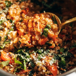 One-Pan Farro with Tomatoes and Kale