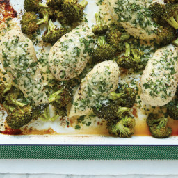 One-Pan Parmesan Crusted Chicken With Broccoli