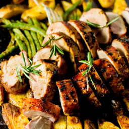 one-pan-roasted-pork-tenderloin-with-veggies-30-minute-meal-2300315.jpg