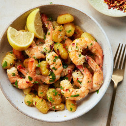 one-pan-shrimp-scampi-with-crispy-gnocchi-2951839.jpg