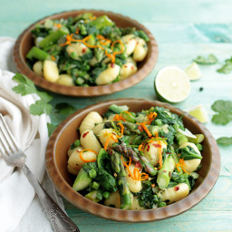 one-pot-asparagus-and-spinach-gnocchi-1633279.jpg