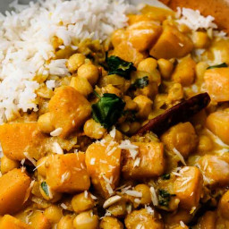 One-Pot Butternut Squash and Chickpea Curry