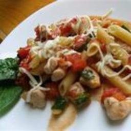 one-pot-chicken-and-tomato-pasta-2755351.jpg
