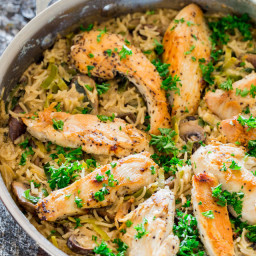One Pot Creamy Chicken with Mushroom and Leek Rice