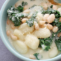 One Pot Creamy Parmesan Garlic Gnocchi with White Beans and Kale