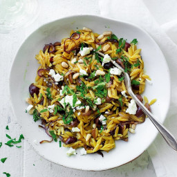 one-pot-orzo-with-feta-and-olives-2440966.jpg