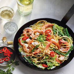 One-Pot Shrimp and Asparagus Fra Diavolo Recipe