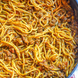 one-pot-spaghetti-2439696.jpg